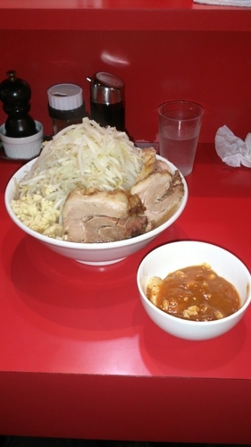 「フュージョン大盛豚増し」@蒙麺 火の豚の写真