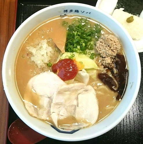 「特濃味噌鶏ソバ」@博多鶏ソバ 華味鳥 新宿三井ビル店の写真