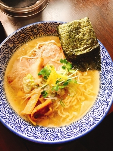 「塩ラーメン」@手打ち中華そば 㐂八の写真