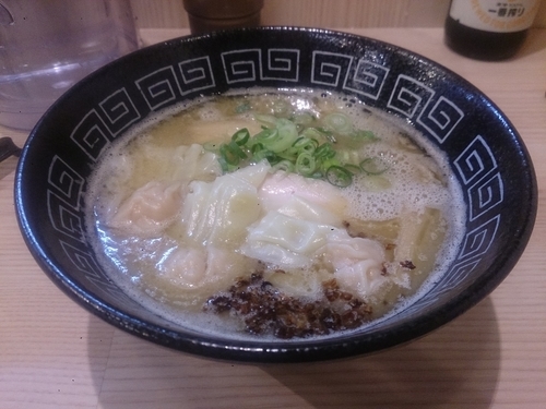 「海老ワンタン白湯らぁ麺」@中村麺三郎商店の写真