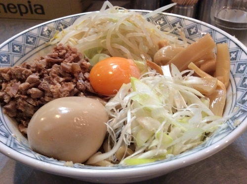 「油そば(850円)」@らーめん大 汐留店の写真