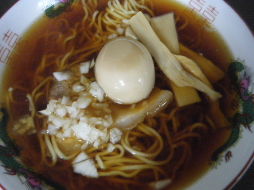 「中華そば400円+煮玉子100円」@中華そば たてしなの写真