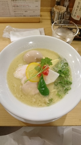 「鶏白湯SOBA」@銀座 篝 銀座エチカ店の写真