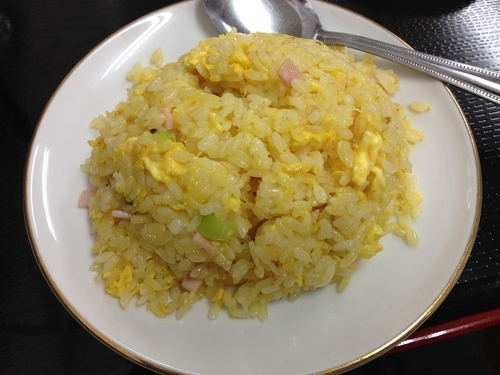 「ラーメンと半チャーハン定食」@中華料理 聚福屋の写真