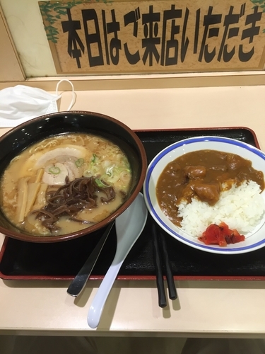 「あだたら節系ラーメン+ミニカレー」@安達太良SA・上り フードコートの写真