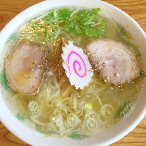 「塩ラーメン（アブラ多め）　648円」@ラーメン雅の写真