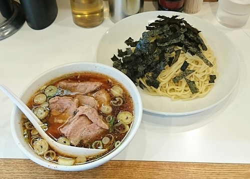 「ハーフチャーシューざるらぁめん」@らぁめん ほりうち 新橋店の写真