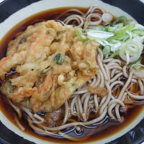 「天ぷらそば(３８０円)」@日栄軒の写真