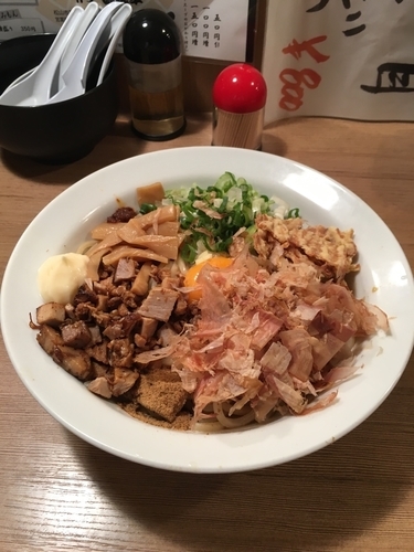 「まぜそば (800円)」@伊予源氏車の写真