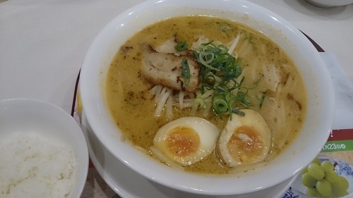 「炙り叉焼と黒マー油の味噌ラーメン」@バーミヤン みなとみらい店の写真