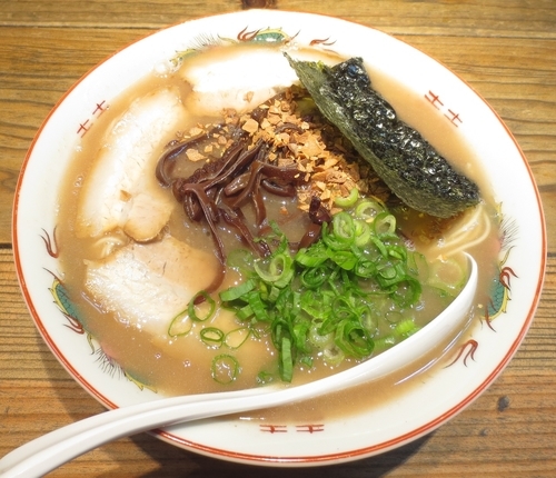 「熊本玉名ラーメン（ニンニクチップ）750円」@熊本玉名ラーメンの写真