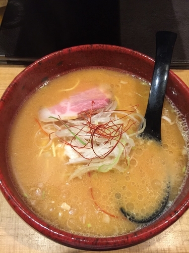 「酒かすのらーめん」@梅花亭の写真