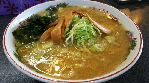 「ラーメン（Ｗ）」@ラーメン 前田家の写真