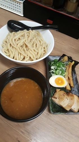 「とんこつ辛つけ麺大盛」@エビ豚骨拉麺 春樹 代々木店の写真