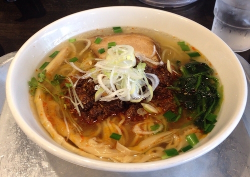 「塩担々麺(限定)半チャンセット(800円＋200円)」@半チャンラーメン たまぞう 下柚木店の写真