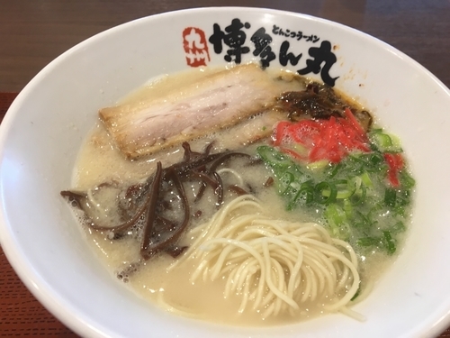「白とんラーメン590円」@博多ん丸 イオンモールつくば店の写真