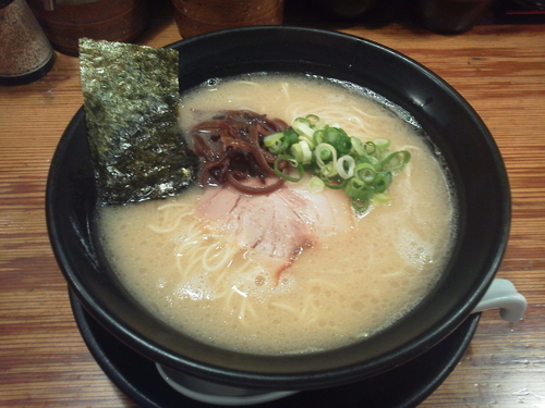 「らーめん 650円」@九州らーめん 學金の写真