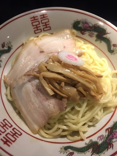 「油そば」@肉煮干し中華そば さいころの写真