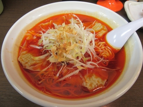 「勝浦タンタン麺（８００円）＋若鶏ザンギ１８０円×２」@あら焚き豚骨 虎太郎の写真