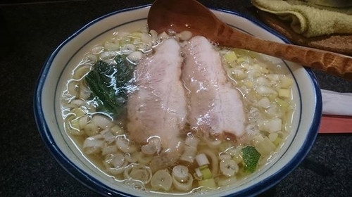 「白壺ラーメン」@烈志笑魚油 麺香房 三くの写真