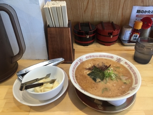 「豚骨醤油ラーメン」@三十一代目 哲麺の写真