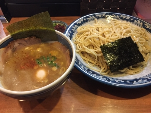 「特製つけそば大盛＋エビ辛し」@浜屋 五反田店の写真