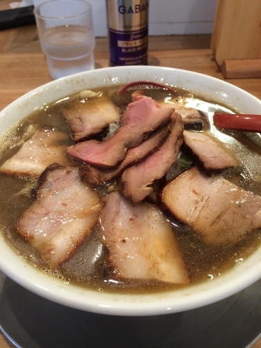 「煮干し 肉増し 大 1070円」@麺や 七彩 八丁堀店の写真
