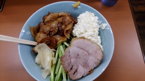 「すごい冷やし中華　麺300g」@立川マシマシ 5号店の写真