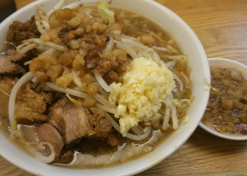 「ラーメン　ニンニクアブラ　730円」@ラーメン荘 夢を語れの写真