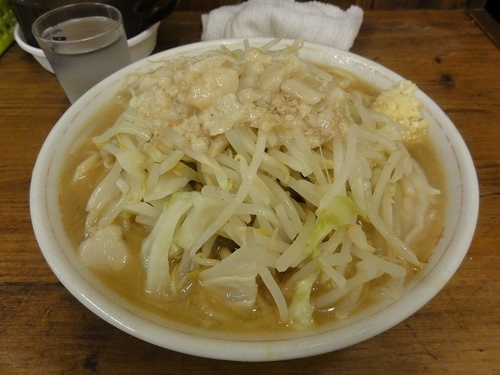 「ラーメン700円　ニンニク　あぶら」@ラーメン二郎 品川店の写真