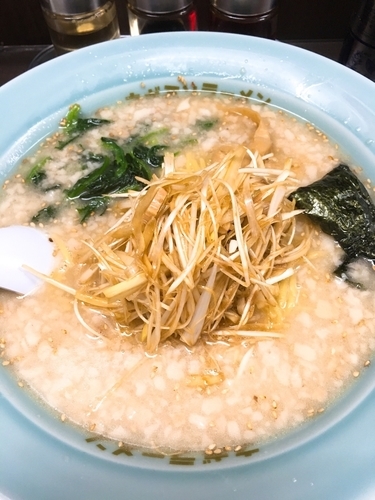 「塩ネギラーメン中盛り」@ラーメンショップ椿 ひたちなか店の写真