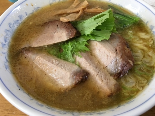 「丸鶏スープにて  チャーシュー麺」@MENYA 食い味の道有楽の写真