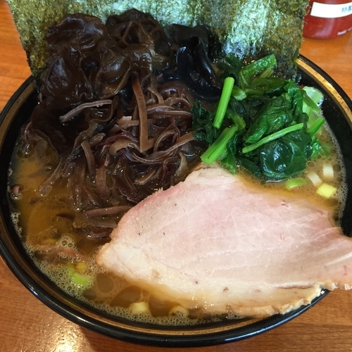 「ラーメン（￥660）＋耳入りきくらげ（￥80）」@末廣家の写真