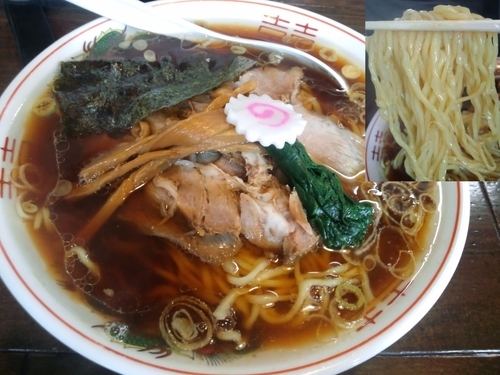 「チャーシュー新潟生姜醤油ラーメン大盛固め950円」@niるい斗の写真