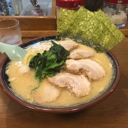 「オールスターラーメン」@横浜家系ラーメンとりとんの写真