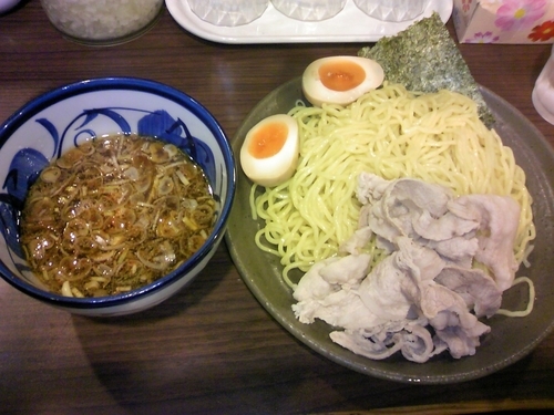 「豚しゃぶつけ麺（中）+　味玉（クーポン）」@赤坂 麺道 いってつの写真