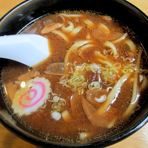 「けんちんうどん 800円」@つるや食堂の写真