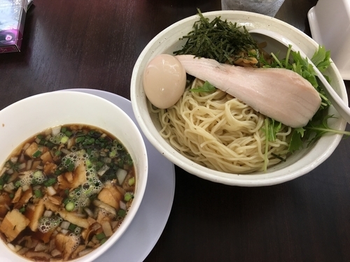 「淡麗細つけ麺 860円 味玉 100円」@丸直の写真