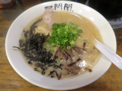 「長浜らーめん ７５０円 ※ハリガネ」@一閃閣の写真