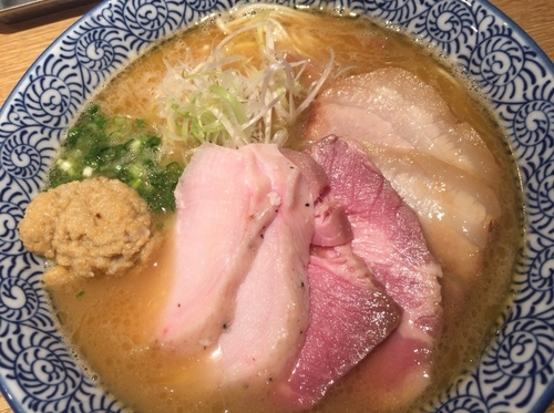 「チャーシュー濃厚魚介ラーメン」@麺屋 一燈の写真