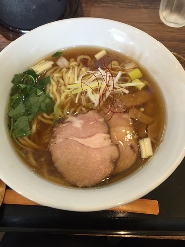 「鴨出汁 黒」@麺屋 葵の写真