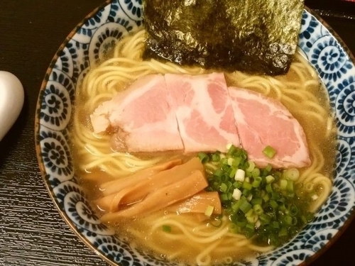 「魚介塩らーめん」@らーめんなが田 その二の写真