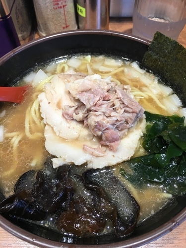 「源流ラーメン」@イレブンフーズ 源流 南品川店の写真