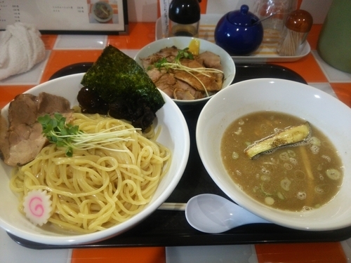 「つけ麺並&ミニチャーシュー丼」@つけ麺 拓の写真