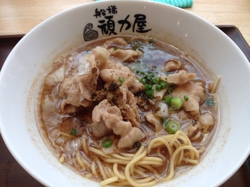 「醤油香る肉そば」@船橋頑力屋 ららぽーとTOKYO-BAY店の写真