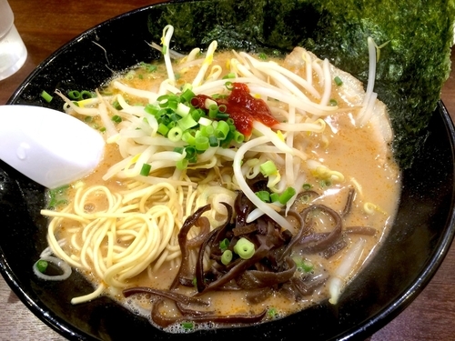 「豚骨らーめんかく（780円）」@博多ラーメン とんこつ家の写真