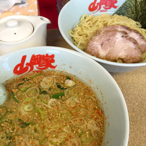 「醤油つけ麺（あつもり・オオメのオオメ・薄め）　730円」@ラーメン山岡家 大泉店の写真