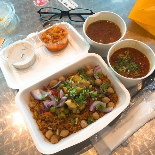 「野菜ビリヤニ(エリックチキンカレー)+ラムキーマカレーS」@erick curry 川崎店の写真