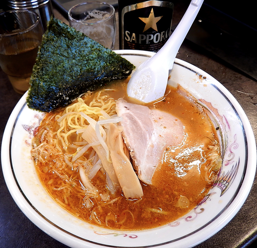 「ニンニクラーメン（700円）」@ハルピンラーメン 下諏訪町役場前店の写真