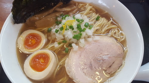 「味玉中華そば」@煮干し中華そば つけ麺 海猫の写真